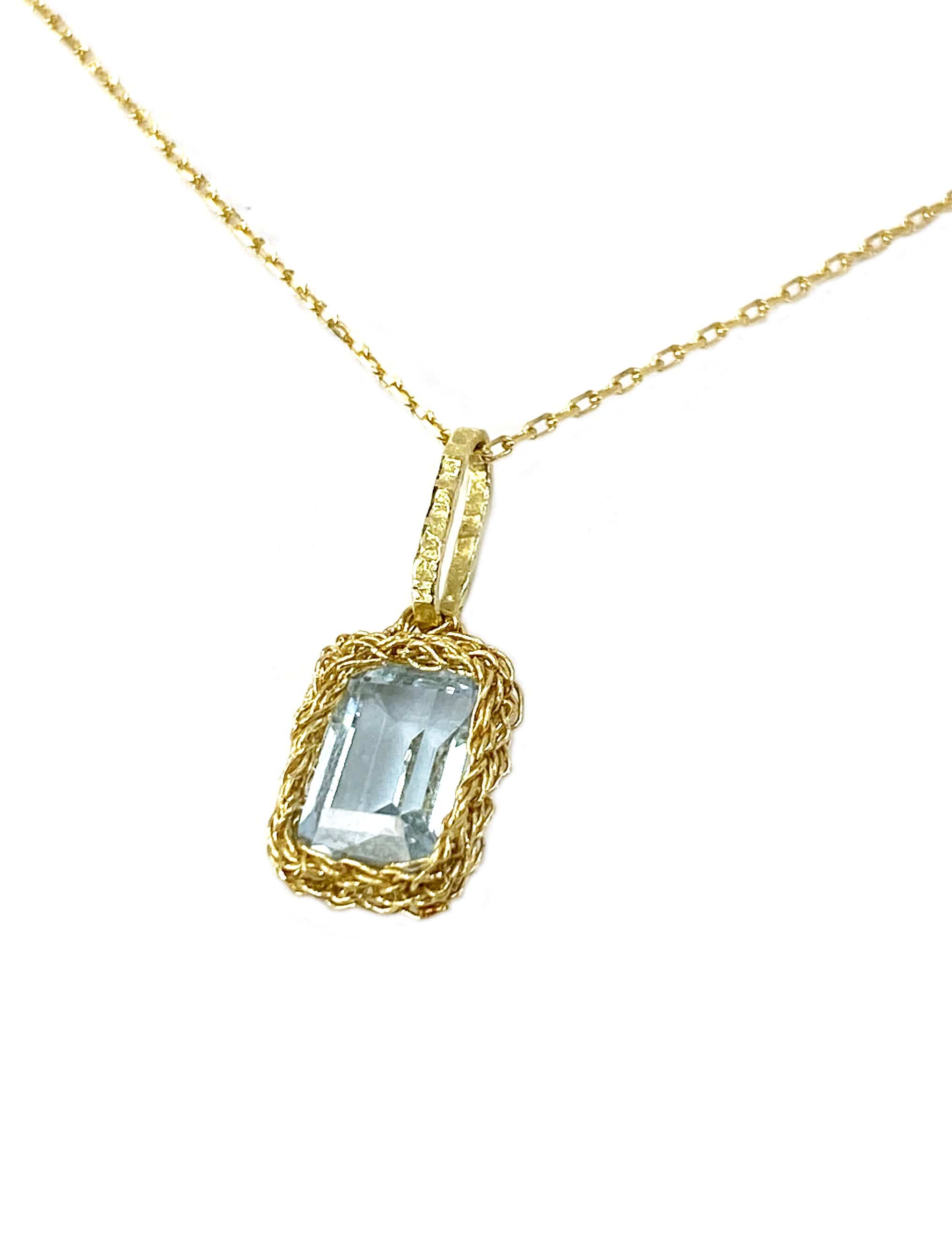 Octavia Small Gold Pendant