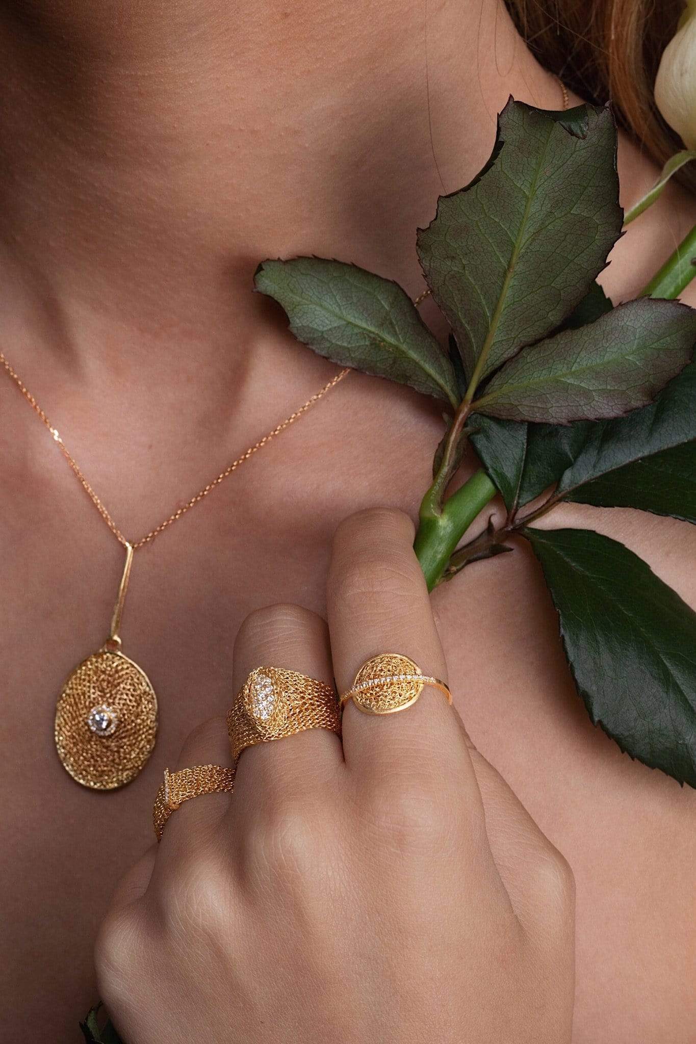 Lumo Oval Diamond Necklace