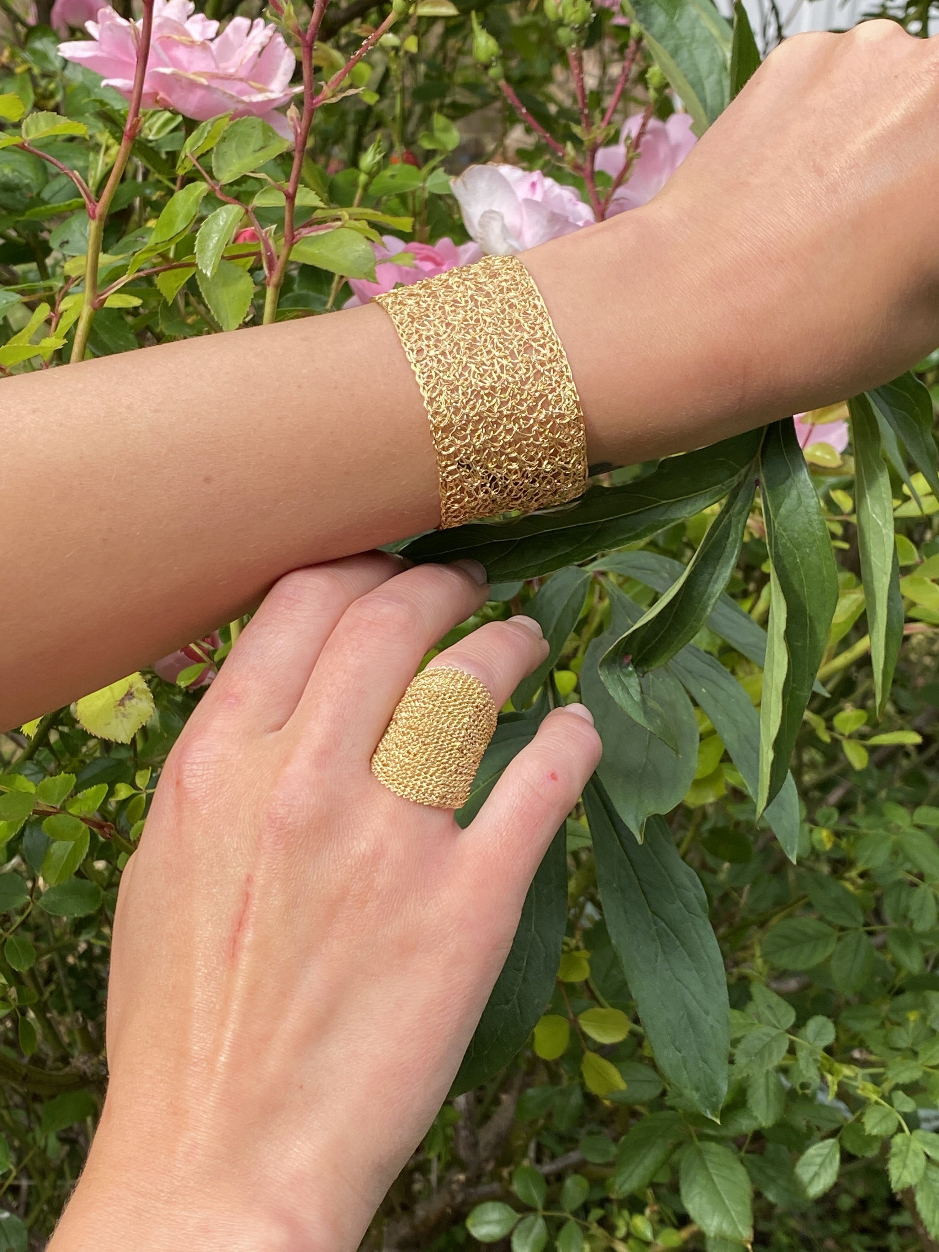 Taika Medium Lace Cuff