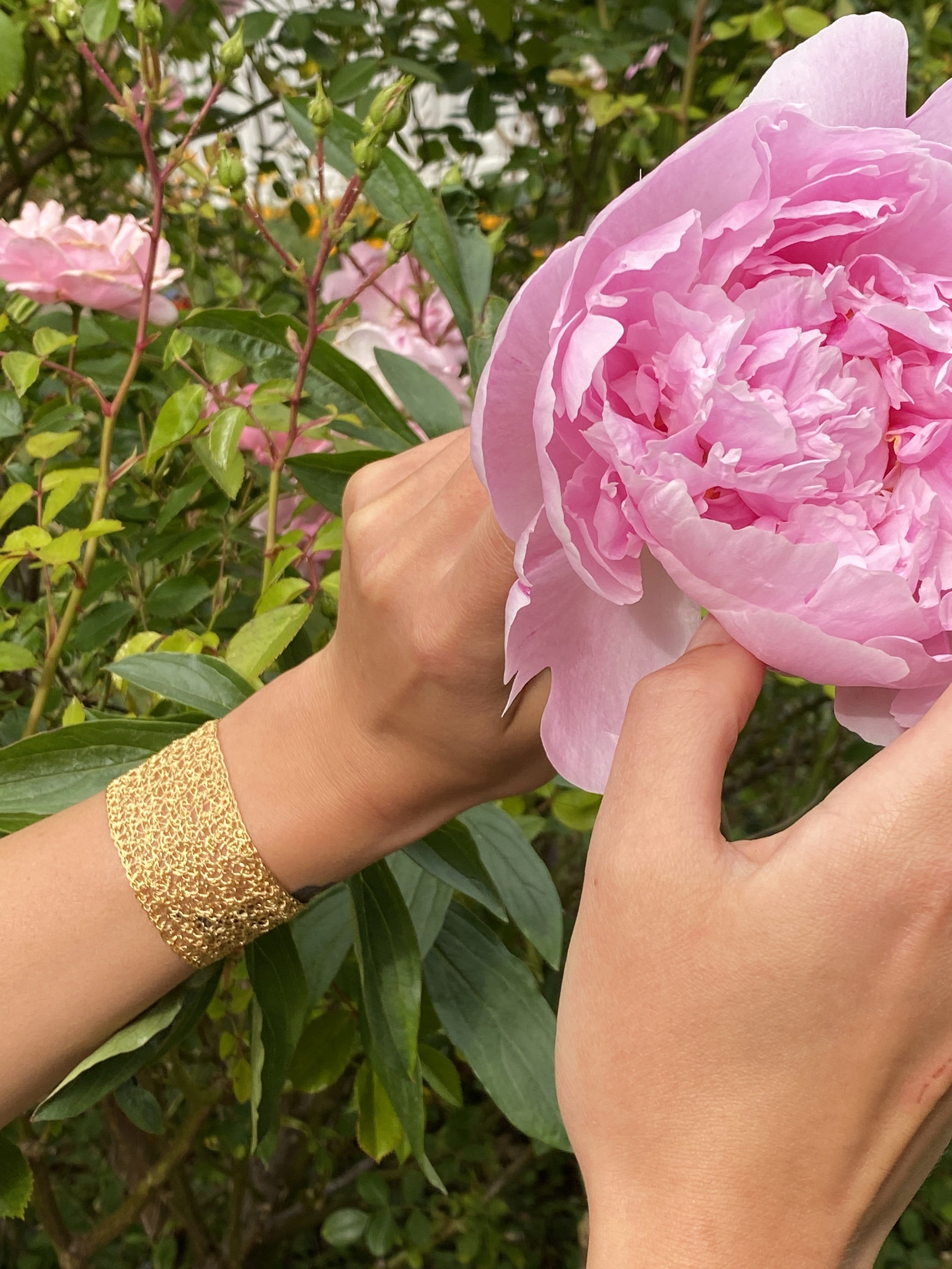 Taika Medium Lace Cuff